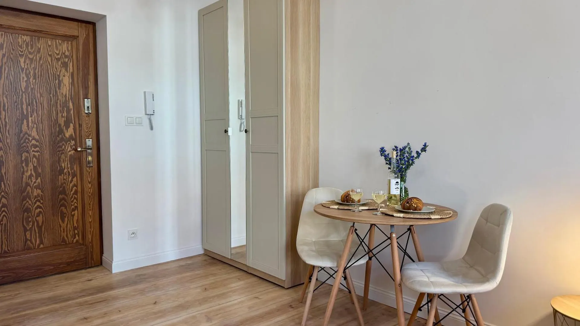 Piekary Apartment In The Old Town Of ポズナン